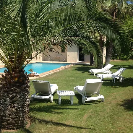 Bed & Breakfast Made 4*