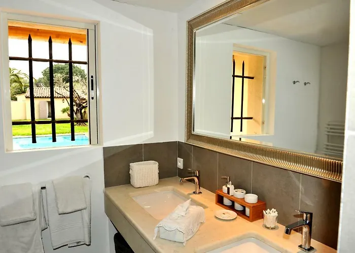 Made Bed & Breakfast 4*